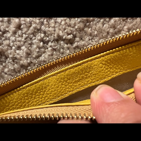 Jimmy CHOO zip wallet/pouch - Picture 7 of 7